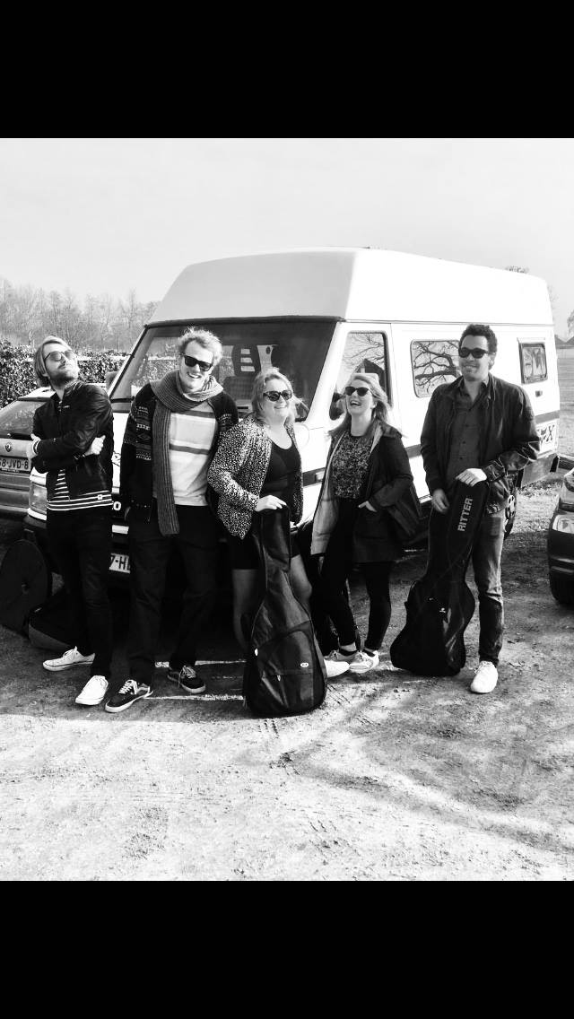 Optreden van The Caddies in Café de Noot